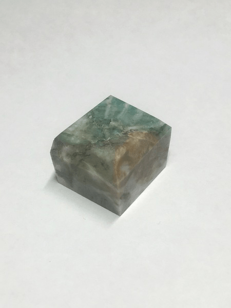 糸魚川翡翠(ジェイド)バケットカット 糸魚川翡翠(ジェイド)バケットカット