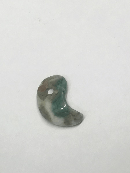 糸魚川翡翠(ジェイド)勾玉 糸魚川翡翠(ジェイド)勾玉